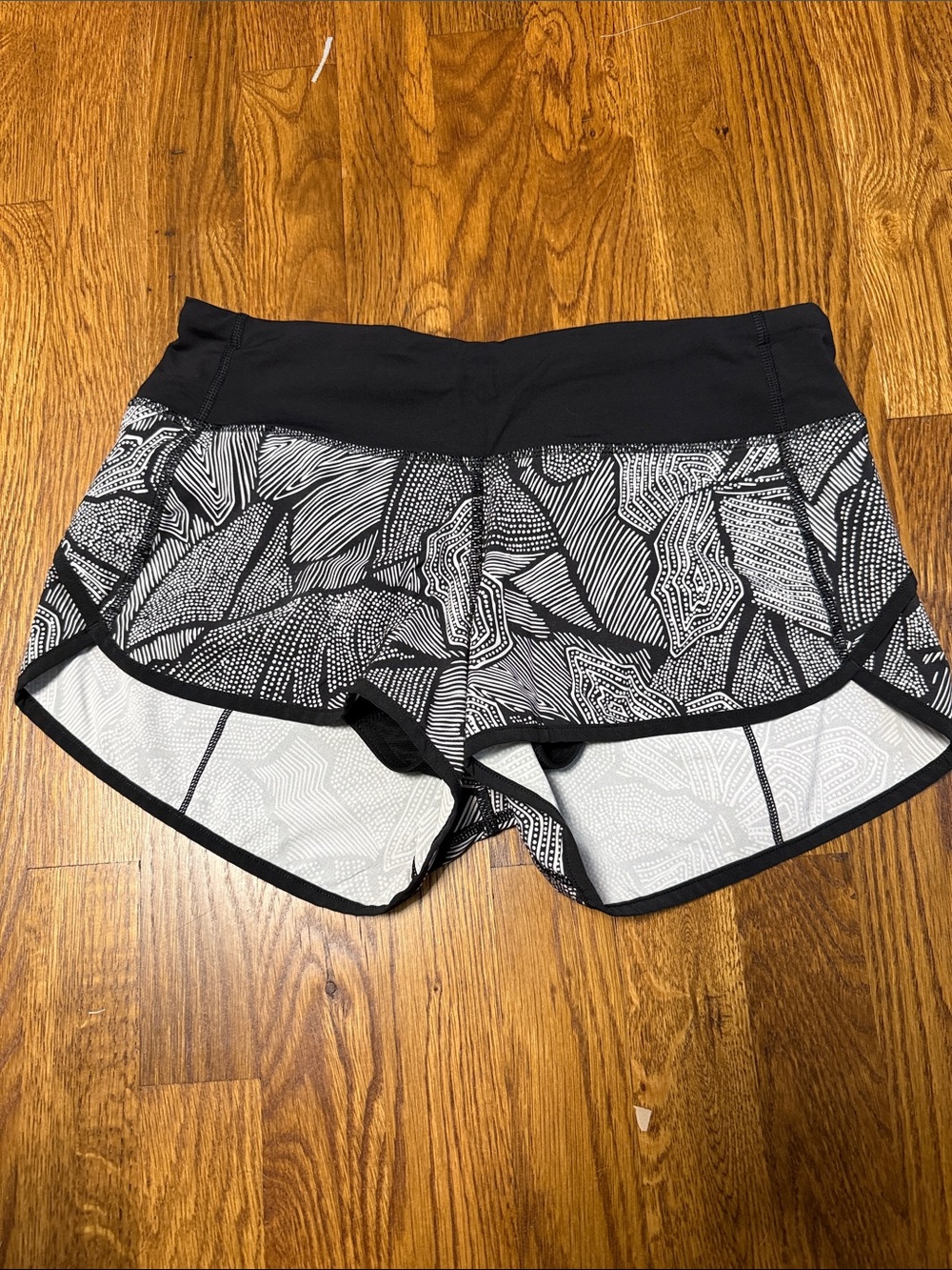 Lululemon Speed Up Shorts